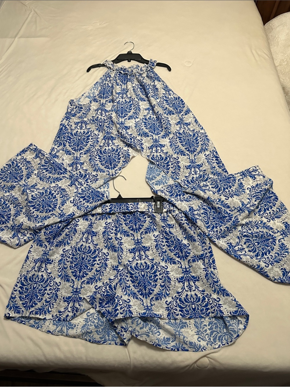SHEIN Curve Blue & White Damask Print Two-Piece Set